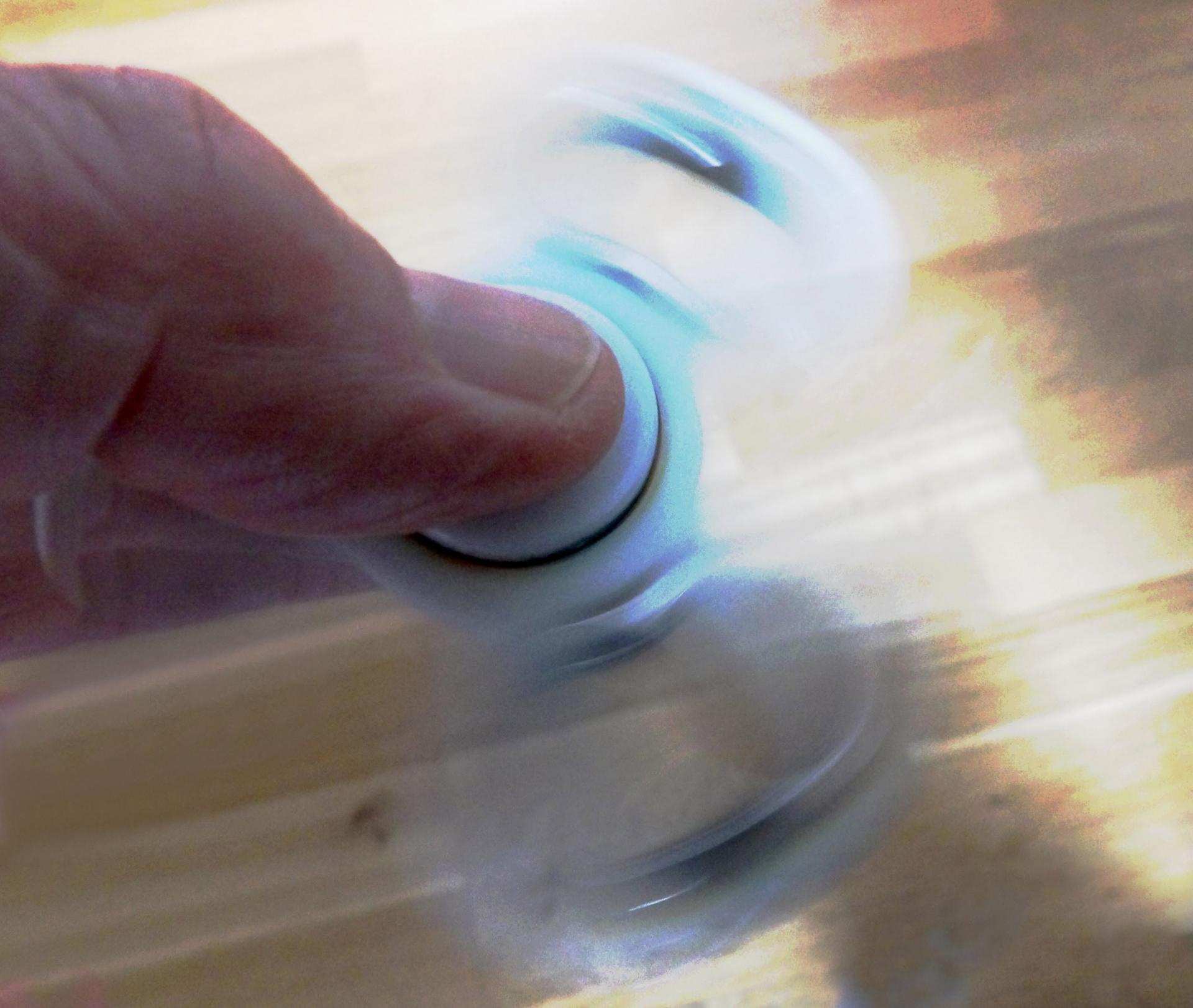 Les secrets du hand spinner dévoilés, comment se déstresser